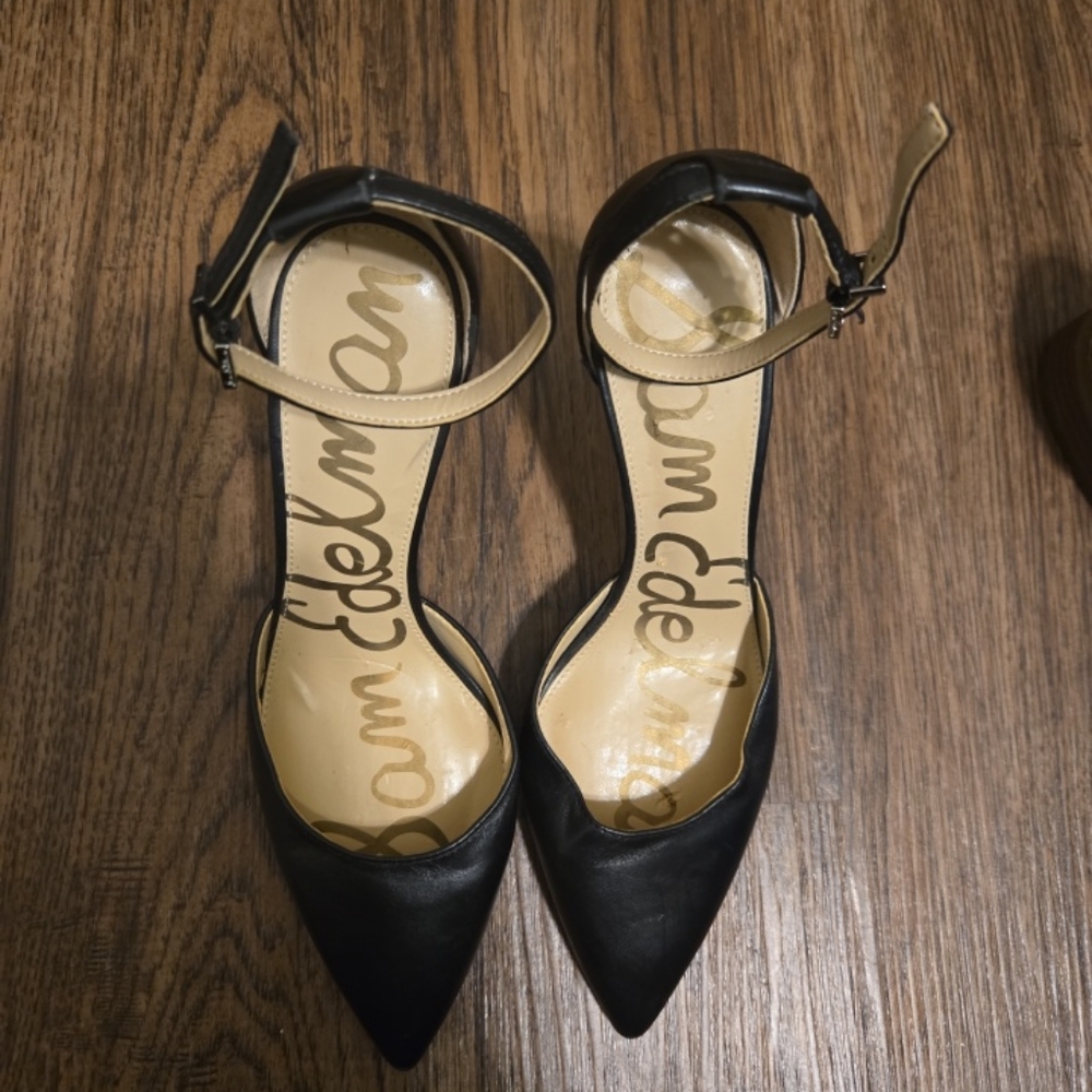 Sam Edelman Black Pointed Toe Ankle-Strap Heels with Beige Insole
